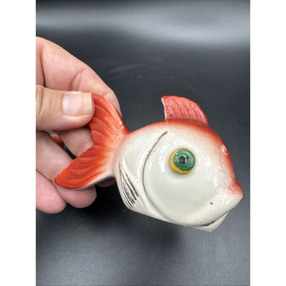 Vintage Salt Pepper Shaker Set Fancy Goldfish‎ Fish Japan Corks Anthropomorphic